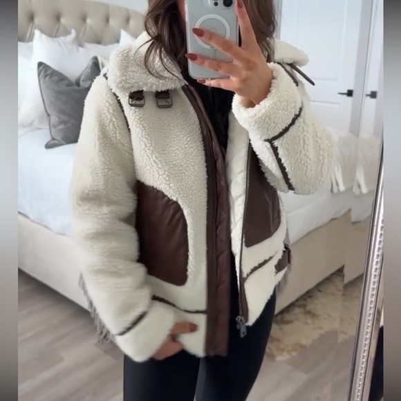 Levi's Jackets & Blazers - Levi’s Sherpa Moto Jacket